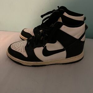 Nike Dunks Size 6Y